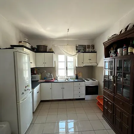 Family In Kythira Potamos (Kythira)