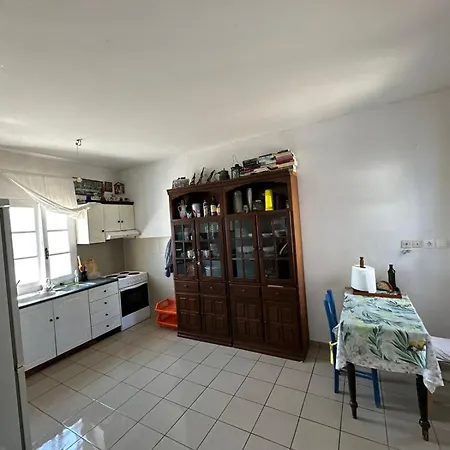 Family In Kythira Potamos (Kythira)